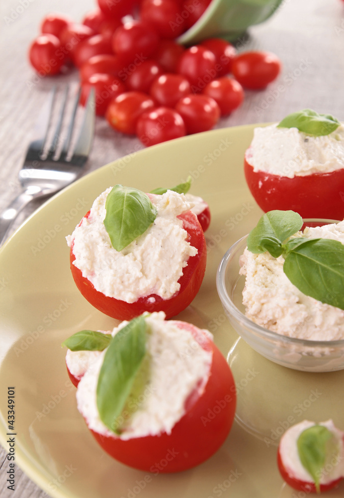 tomato stuffed with cheese