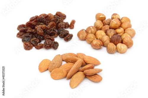 Frutta secca - Nuts and raisins