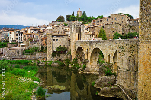 Besalu