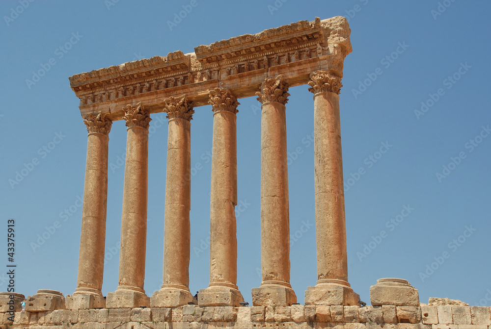  Jupiter s temple ancient Roman columns, Baalbek, Lebanon