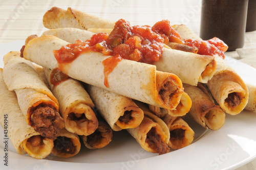 Taquitos with salsa