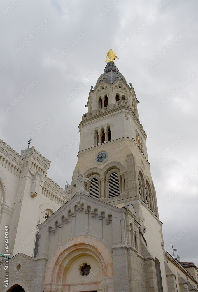 Fototapeta premium Bell tower of Basilica of Notre-Dame de Fourviere, Lyon, France