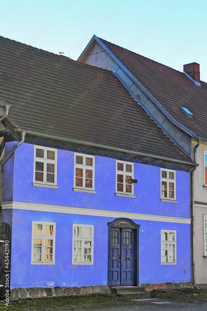 Neubrandenburg, Blaues Haus