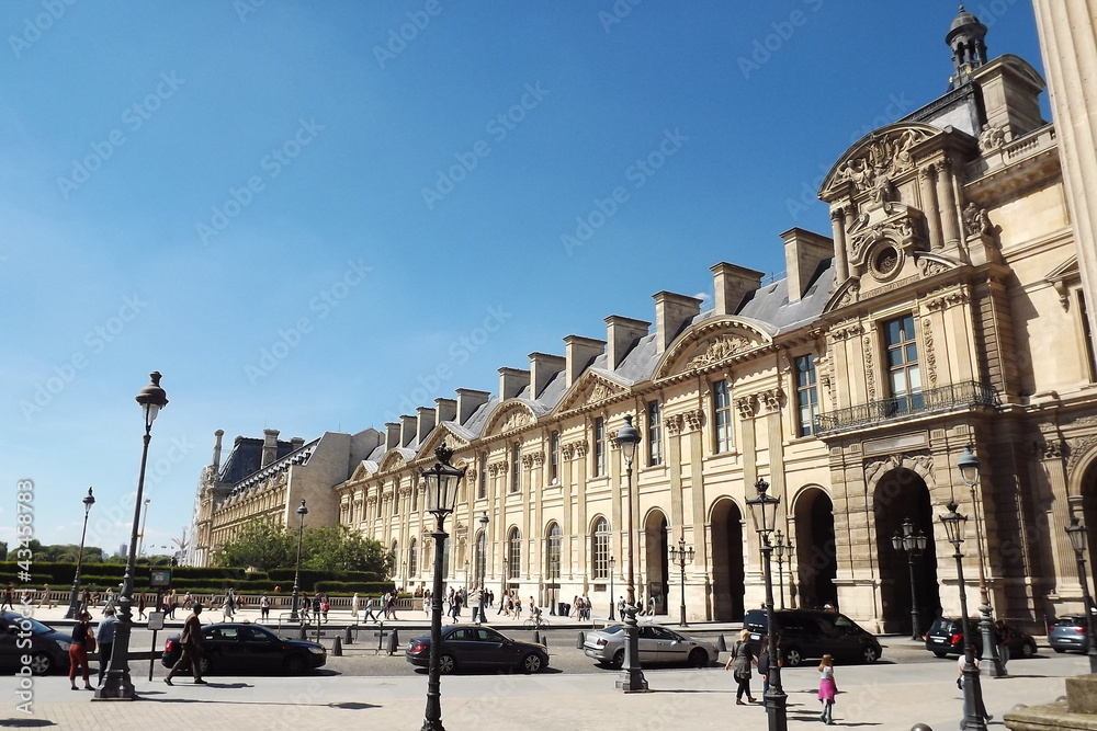 Fototapeta premium Paris le Louvre