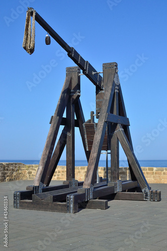 Le catapulte sui bastioni di Alghero