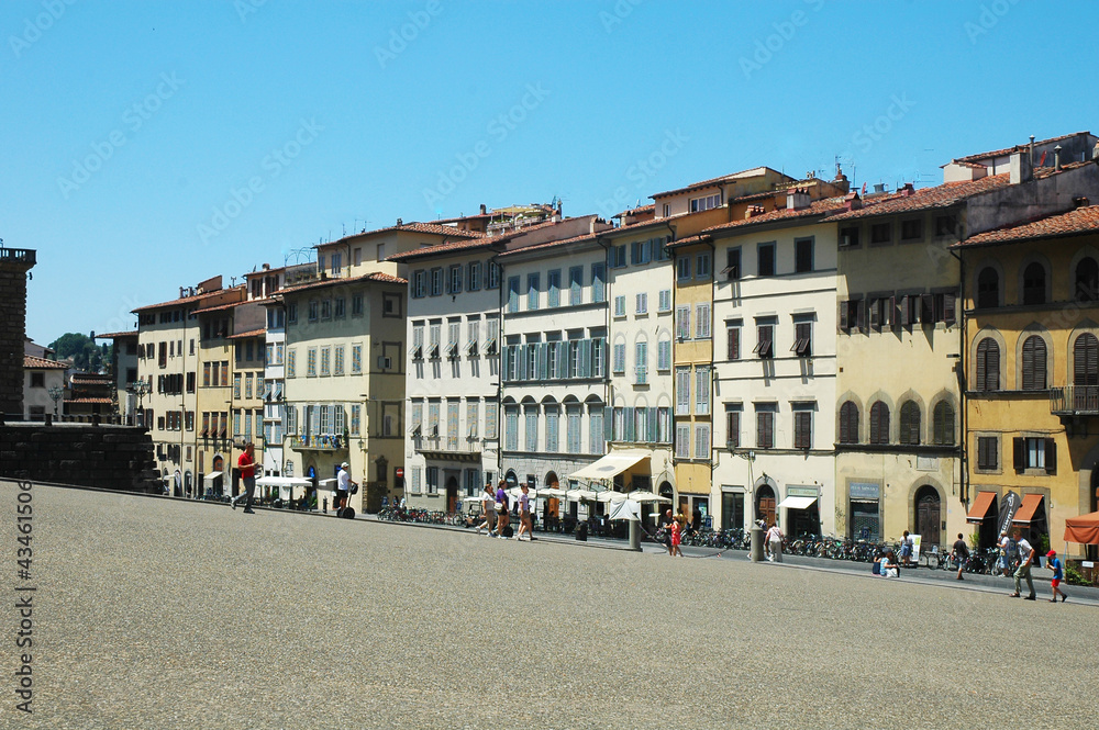 Case fiorentine davanti a Palazzo Pitti, Firenze, Italia