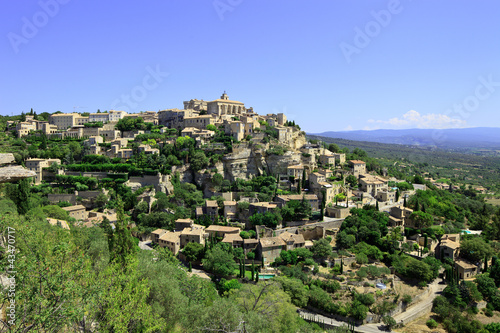 Gordes Medieval Village on rock hill. Luberon, Provence, France.