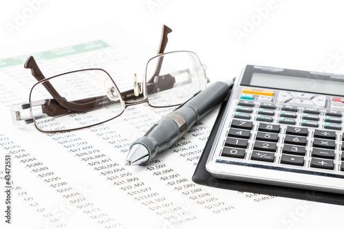 Obraz na płótnie Pen, Calculator and glasses w salonie