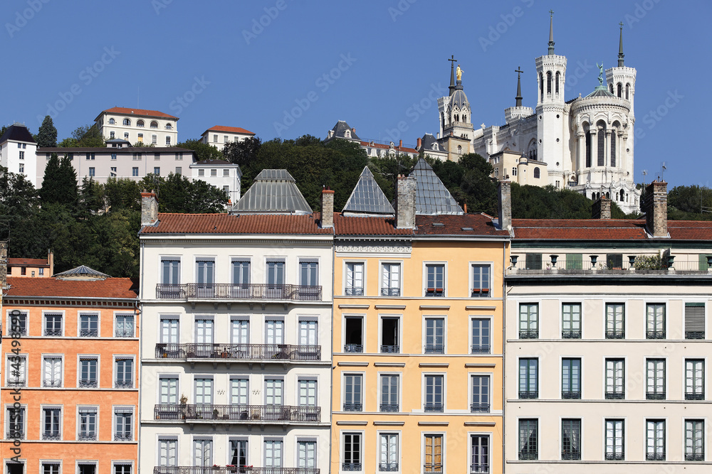 Obraz premium Fourviere basilica and building