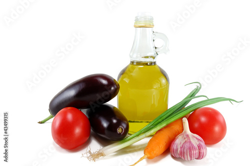 Fototapeta Naklejka Na Ścianę i Meble -  vegetables and olive oil