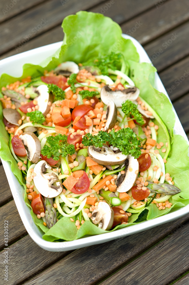 Salat zum Abendessen als Vorspeise