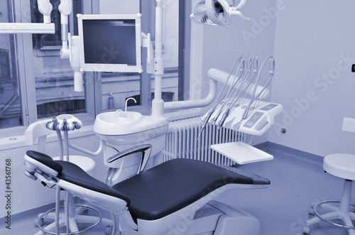 Dentist chair