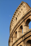 Aereo sul Colosseo, Roma