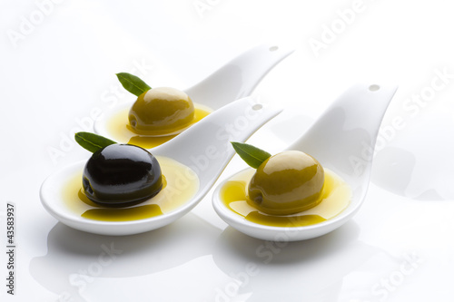 Olive oil tasting photo