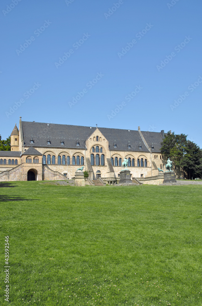 die berühmte Kaiserpfalz in Goslar im Harz die berühmte Kaiserpfalz in Goslar im Harz