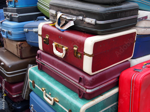 Fotografie Vintage Suitcases In A Pile