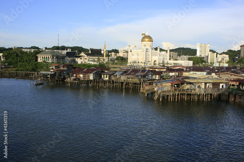 Kampong Ayer and Sultan Omar Ali Saifudding Mosque, Brunei