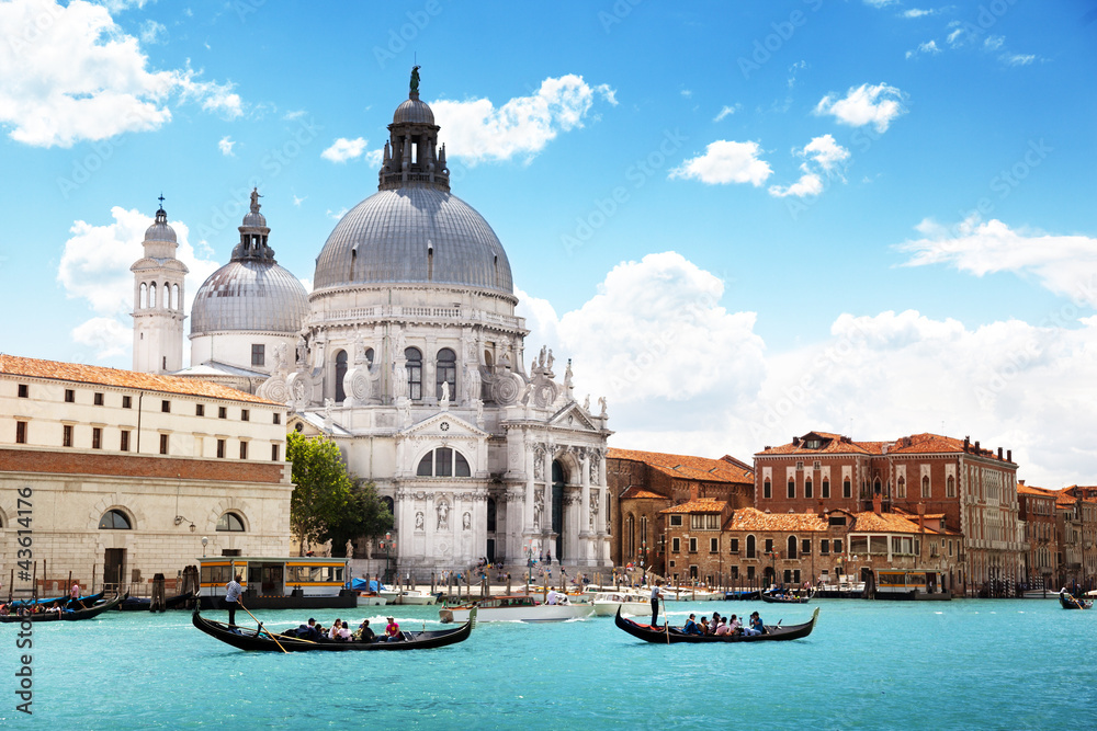 Naklejka premium Canal Grande i Bazylika Santa Maria della Salute, Wenecja, Włochy