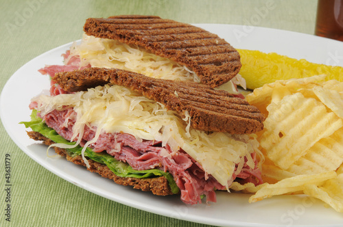 reuben sandwich closeup