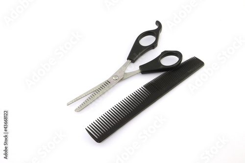 Hair cutting shears and comb