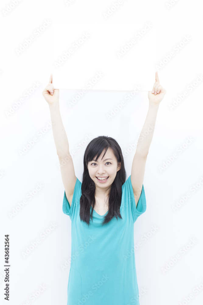 メッセージボードを持った女性 メッセージボードを持った女性