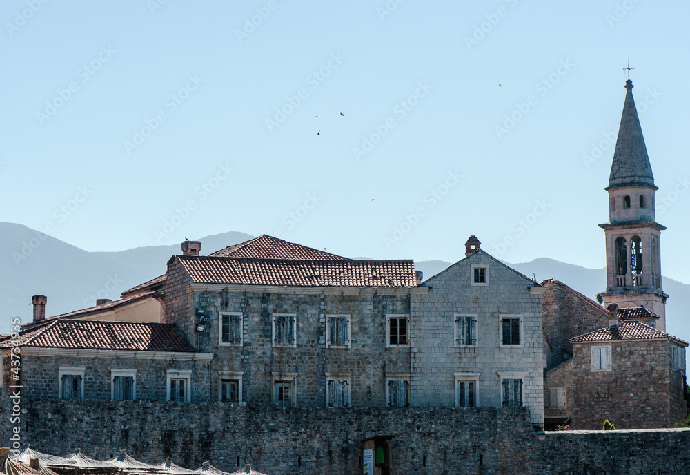 Fototapeta premium old city in mounteins near water