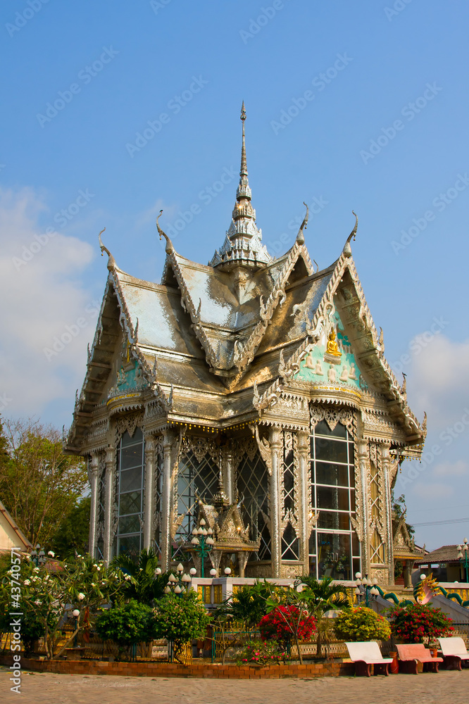 Fototapeta premium Buddhist temple of Mirrors, Sattahip, Thailand