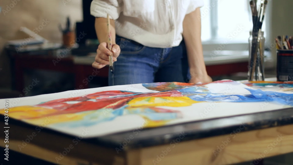 Artist draws picture Artist draws picture