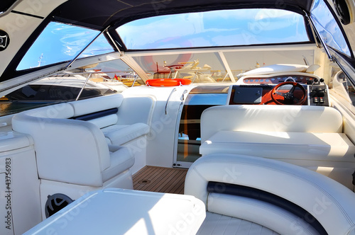 luxury yacht © vetkit