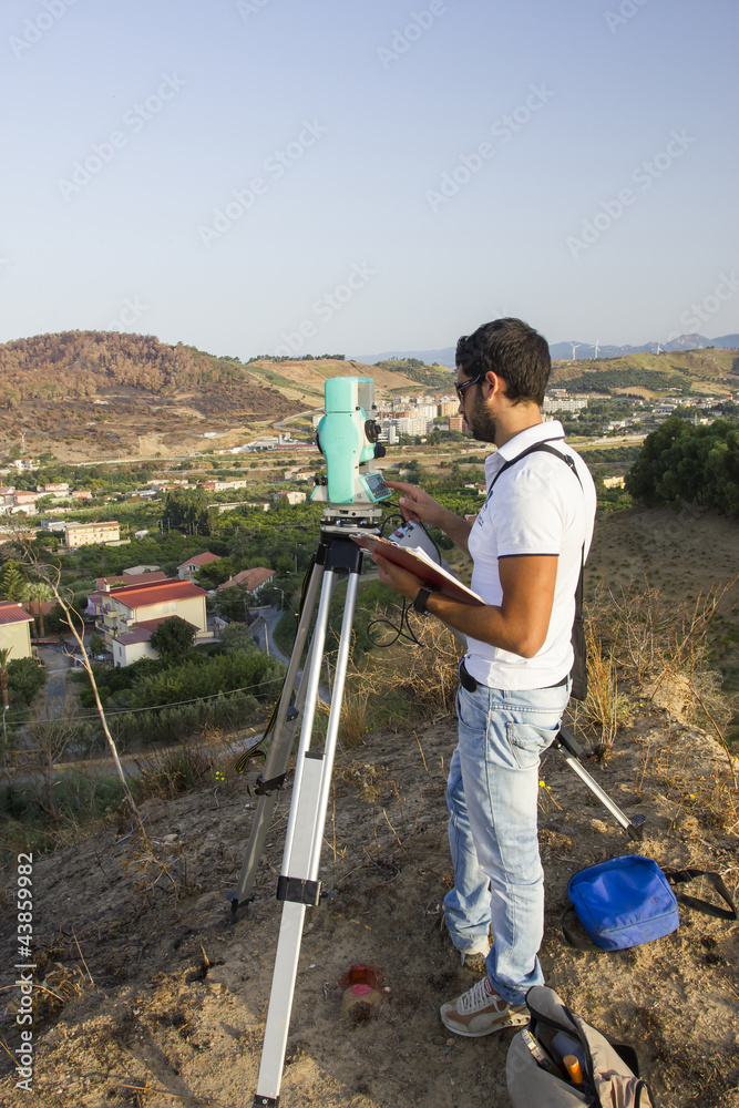 Geometra e Rilievi Topografici in campagna
