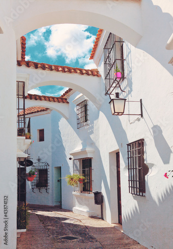 Plakat Biała Hiszpańska uliczka