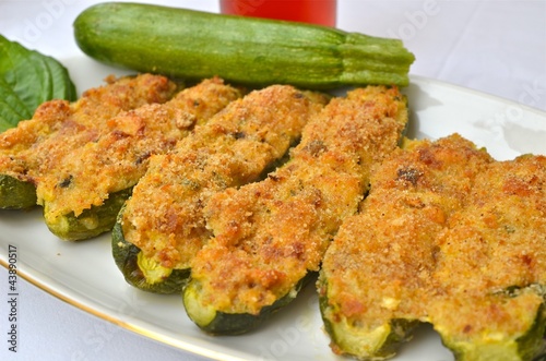 zucchine ripiene photo