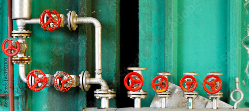 Pressure regulation system with pipes and valves