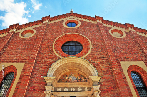 Milano, la Basilica di Santa Maria delle Grazie photo