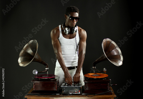 gramophone dj