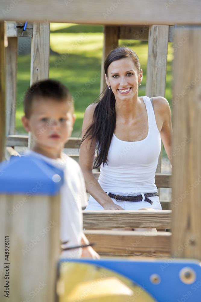 Obraz premium mother and son