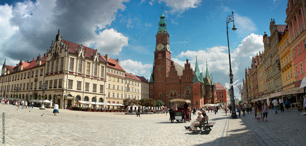 Obraz premium Gotycki Ratusz w centrum Wrocławia
