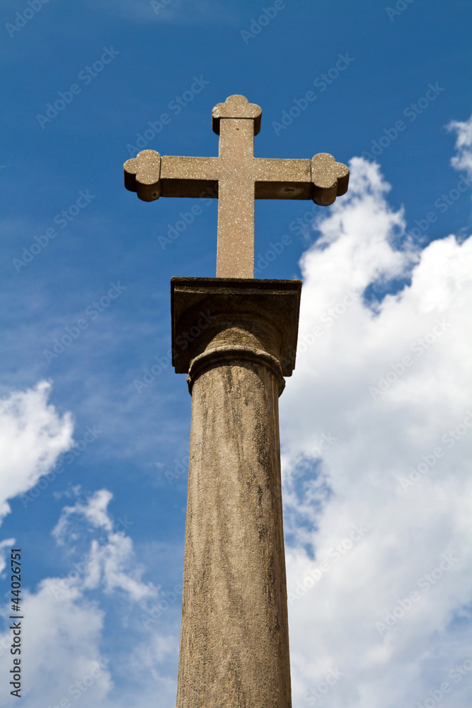 croce monumento ad Aosta