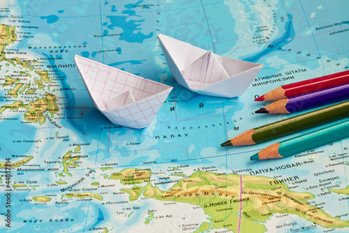 Obraz na plátne paper ships on the geography map