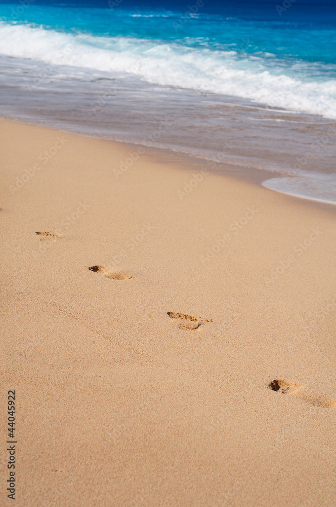 Footsteps on the beach Footsteps on the beach