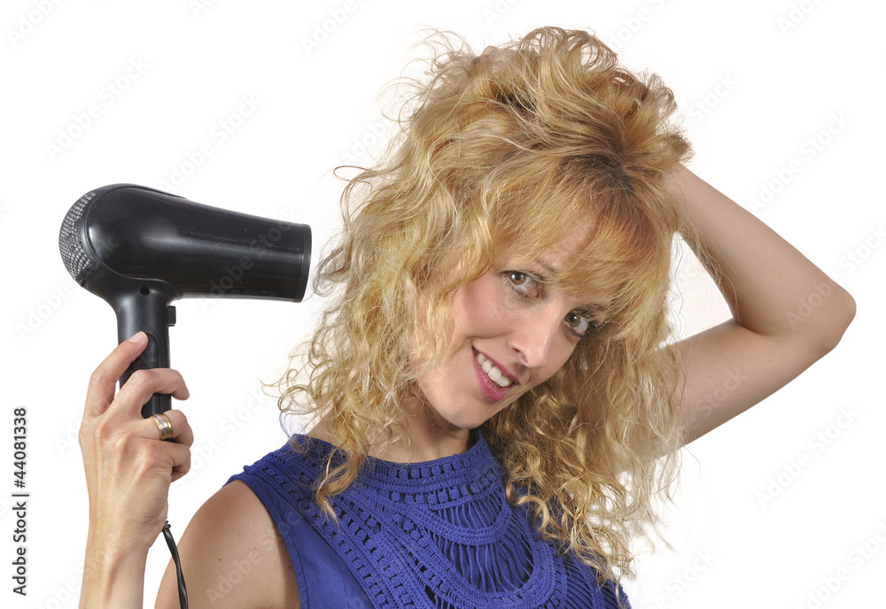 Secando el cabello. Secando el cabello.