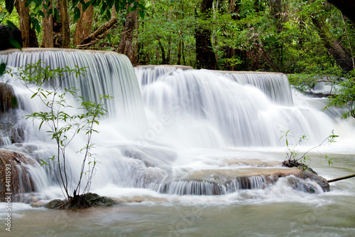 Tropial Waterfall © vichie81