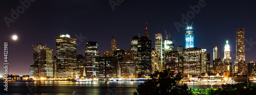New York at night © roptinator