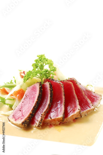 Seared Tuna with Salad