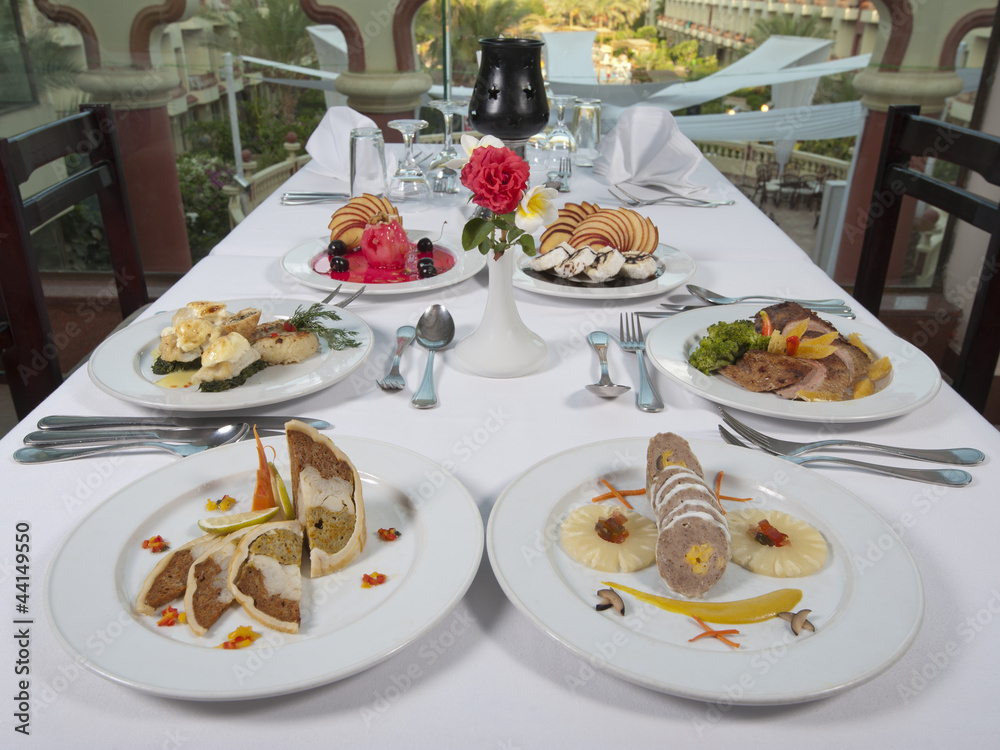 Three course meals in an a la carte restaurant Three course meals in an a la carte restaurant