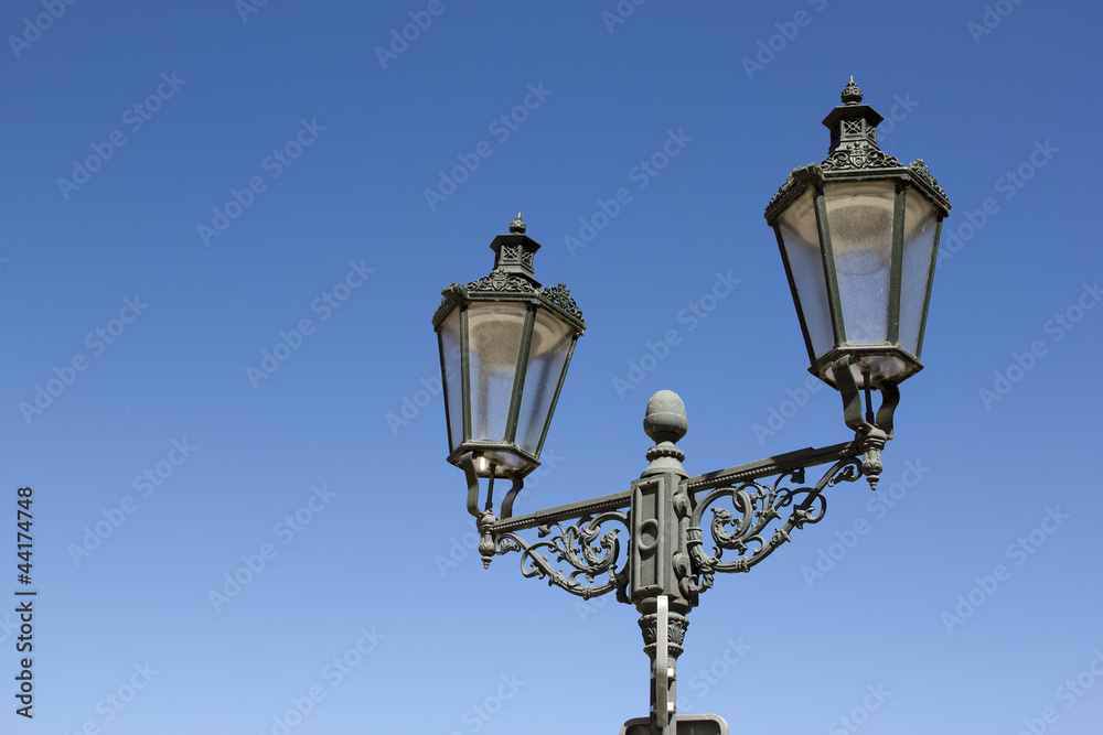 Gas lamp