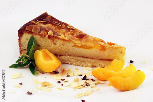 абрикосовый пирог