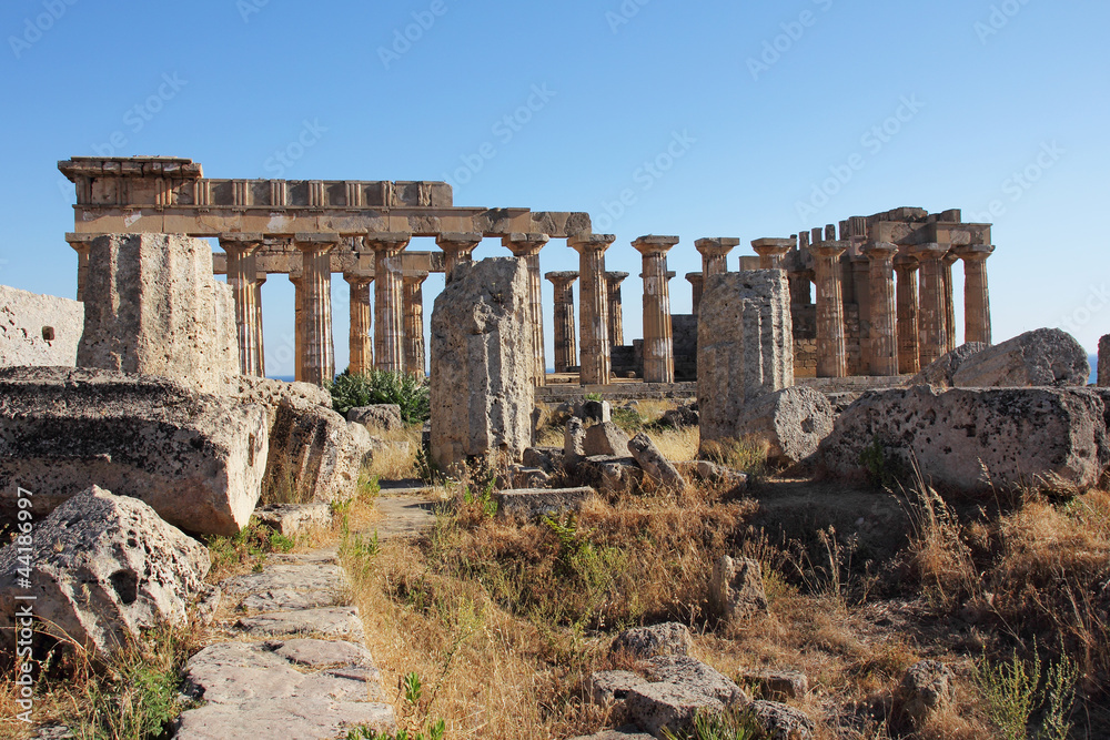 Greek temple, The largest Greek temple in Selinus, Sicily