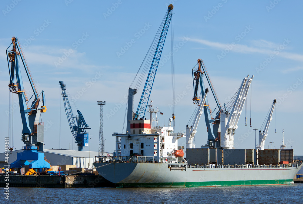 Frachtschiff-Entladung, Hamburg