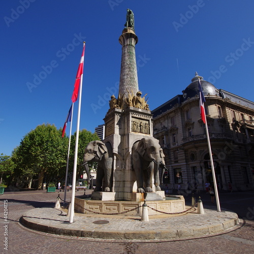 fontaine des éléphants - chambéry photo